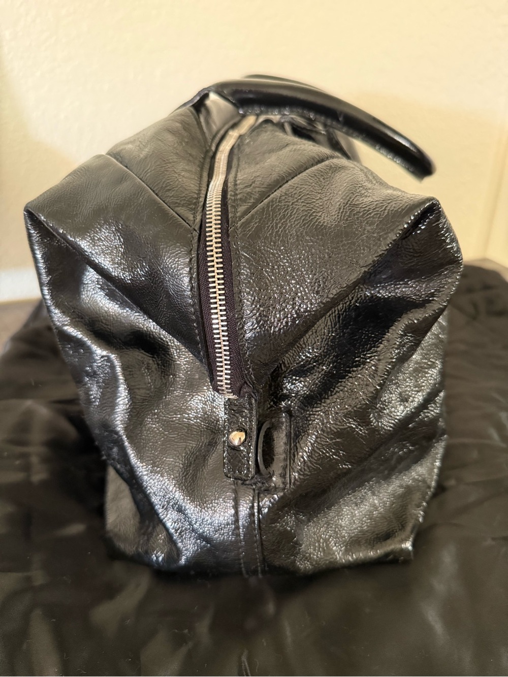 Black Patent Leather Tote Bag - Picture 4 of 11